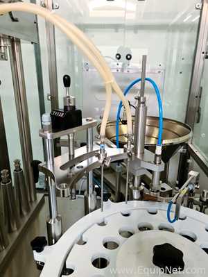 Combinação Envasadora-Tampadora Monobloco  IMA FARMOMAC F97
