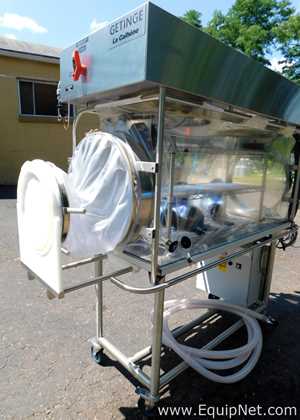 Getinge S3GP-30131-02 Glove Box Isolator