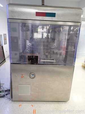 Fette 3090i Bi-Layer D Tooled Rotary Tablet Press - Suite 3140