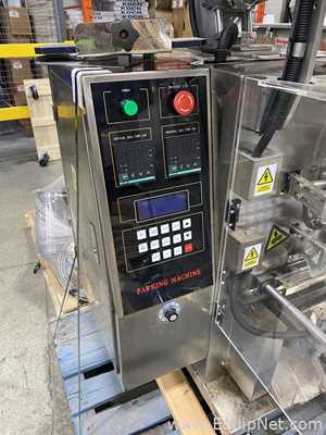 Máquina Vertical Formadora, Envasadora e Seladora Shanghai Develop Machinery Co. Ltd. DCF-300