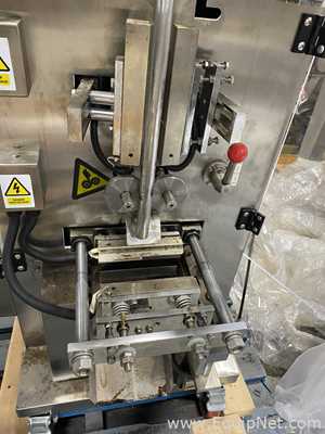 Máquina Vertical Formadora, Envasadora e Seladora Shanghai Develop Machinery Co. Ltd. DCF-300