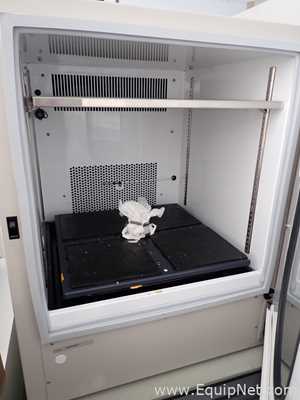 Incubadora New Brunswick Scientific Innova 42R. nuevo