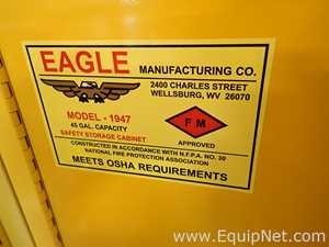 Armário de Armazenamento para Inflamáveis Eagle  Requisitos de Ar 45 GALS