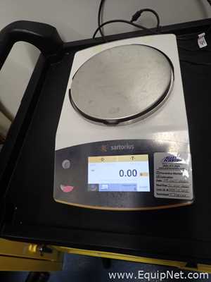 Lot of 2 Sartorius Quintix2102-1S and 1 Accuris W3200-500 Balances