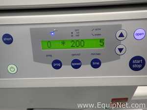 Centrífuga para Laboratórios Eppendorf 5810
