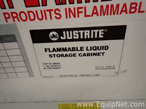 Lote de 2 Gabinetes de Almacenamiento de Inflamables JustRite Requisitos de aire 7 GALS.  7 Galones