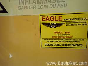 Gabinete de Almacenamiento de Inflamables Eagle Manufacturing Co Requisitos de aire 4 GALS