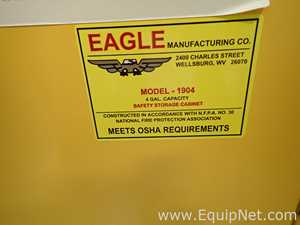 Armário de Armazenamento para Inflamáveis Eagle Manufacturing Co Requisitos de Ar 4 GALS