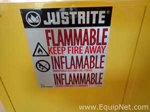 Armário de Armazenamento para Inflamáveis JustRite Requisitos de Ar 60 GALS.  60 Galão