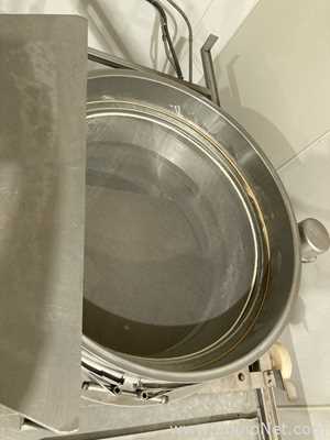 62 Cu. Ft. Sanitary Stainless Steel Double Ribbon Blender With 30 Inch Kason Screener