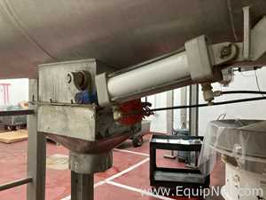 62 Cu. Ft. Sanitary Stainless Steel Double Ribbon Blender With 30 Inch Kason Screener