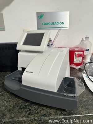 Siemens CLINITEK Advantus Chemistry Analyzer