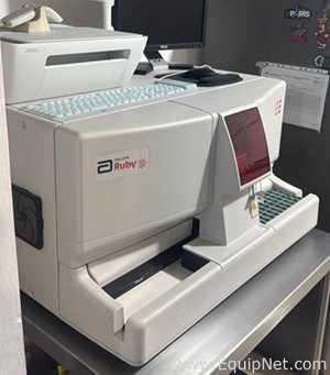 Analizador Abbott Laboratories CELL-DYN Ruby