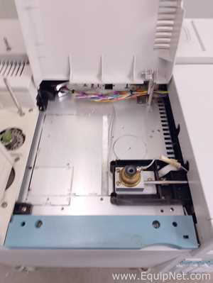 Hewlett Packard HP 6890 Series Gas Chromatograph