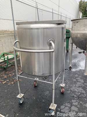 Tanque Acero inoxidable  .  100 Galones