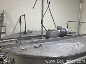 Approximately 3200 Gallon Stainless Steel Mixing Tank