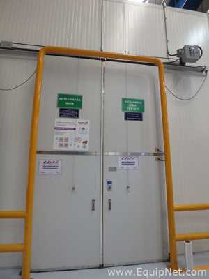 Dos Cuartos Refrigeracion Almacenamiento Acceso Caminando Fabricada Paneles Compartiiendo una Pared