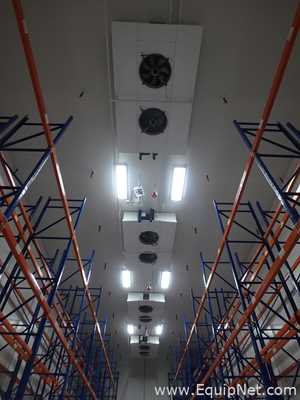 Dos Cuartos Refrigeracion Almacenamiento Acceso Caminando Fabricada Paneles Compartiiendo una Pared