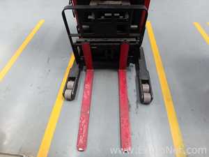 Raymond EASI R10TT Electric Fork Lift Truck