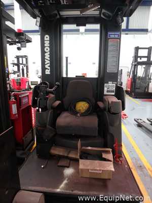 Empilhadeira Raymond  SA-CSR30T