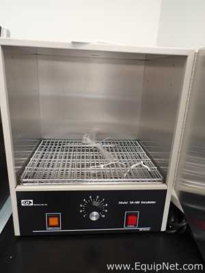 Quincy Lab 10-180 Benchtop Incubator