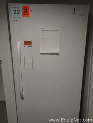Congelador Frigidaire FFFU21M1QWF