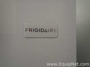 Congelador Frigidaire FFFU21M1QWF