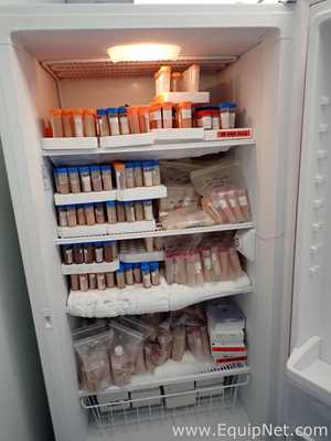 Congelador Frigidaire FFU21M7HWN