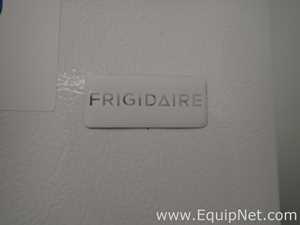 Congelador Frigidaire FFFU21M1QWF