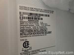 Congelador Frigidaire FFFU21M1QWF