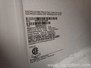 Congelador Frigidaire FFFU21M1QWF
