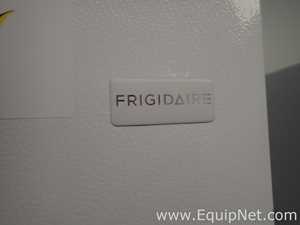 Congelador Frigidaire FFFU21M1QWF