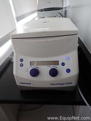Eppendorf 5424 Microcentrifuge with FA-45-24-11 Rotor