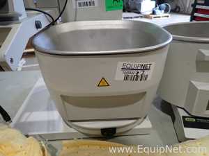 Buchi R-300 Rotary Evaporation System with B-300 Base and B-305 and B-491 Heating Baths - 8609