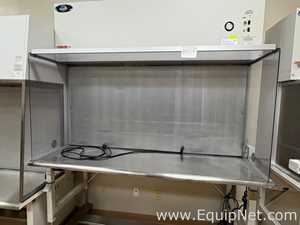 Nuaire NU-S201-636 Biological Safety Cabinet