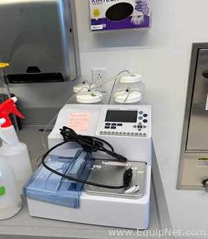Thermo Scientific 888 Wellwash Versa Microplate Washer