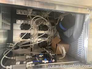 Linhas de Unidade de Refrigeração Uline UCBR572-SS01A