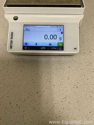 Mettler Toledo ME3002T/M00 Analytical Balance With Power Supply