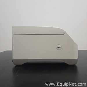 Centrífuga para Laboratórios Eppendorf Centrifuge 5425