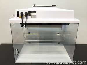 Air Clean Systems 600 PCR Workstation