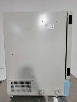 Thermo Scientific SHKE6000-7 Incubated and Refrigerated Floor Shaker