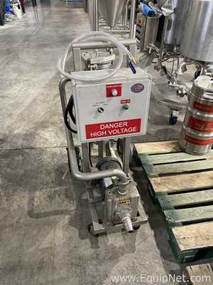 Rosedale Products Model 6 Filter Housing with integrated Pump