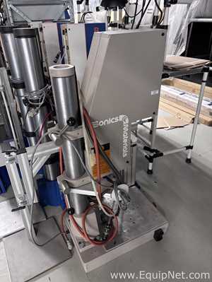 Sonics Materials 1098 Ultrasonic Welder