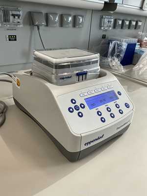Misturador para Laboratórios Eppendorf Thermomixer C