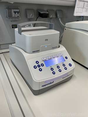 Misturador para Laboratórios Eppendorf Thermomixer C