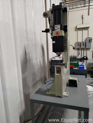 Baileigh Industrial BP-10E Hydraulic Metal Bench Press