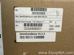 Medidor de pH Mettler Toledo SevenExcellence pH meter S400-uMix-Kit. Sem Uso