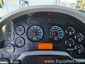 2016 International Refrigerated Box Truck with Lift Gate