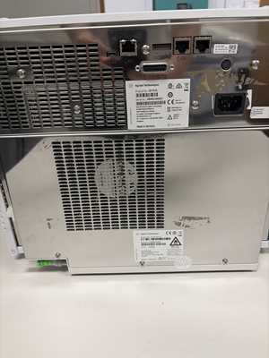 Sistema HPLC Agilent Technologies G7157A