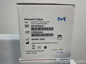 Unused Millipore Milli-Q IQ 7000 Laboratory Water Purification System With Accessories